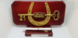 gold horse shoe 21st keys incl engraving