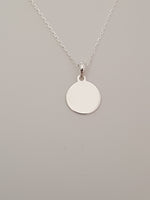 Load image into Gallery viewer, sterling silver round 12mm pendant incl engraving on both sides
