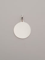 Load image into Gallery viewer, sterling silver round 12mm pendant incl engraving on both sides
