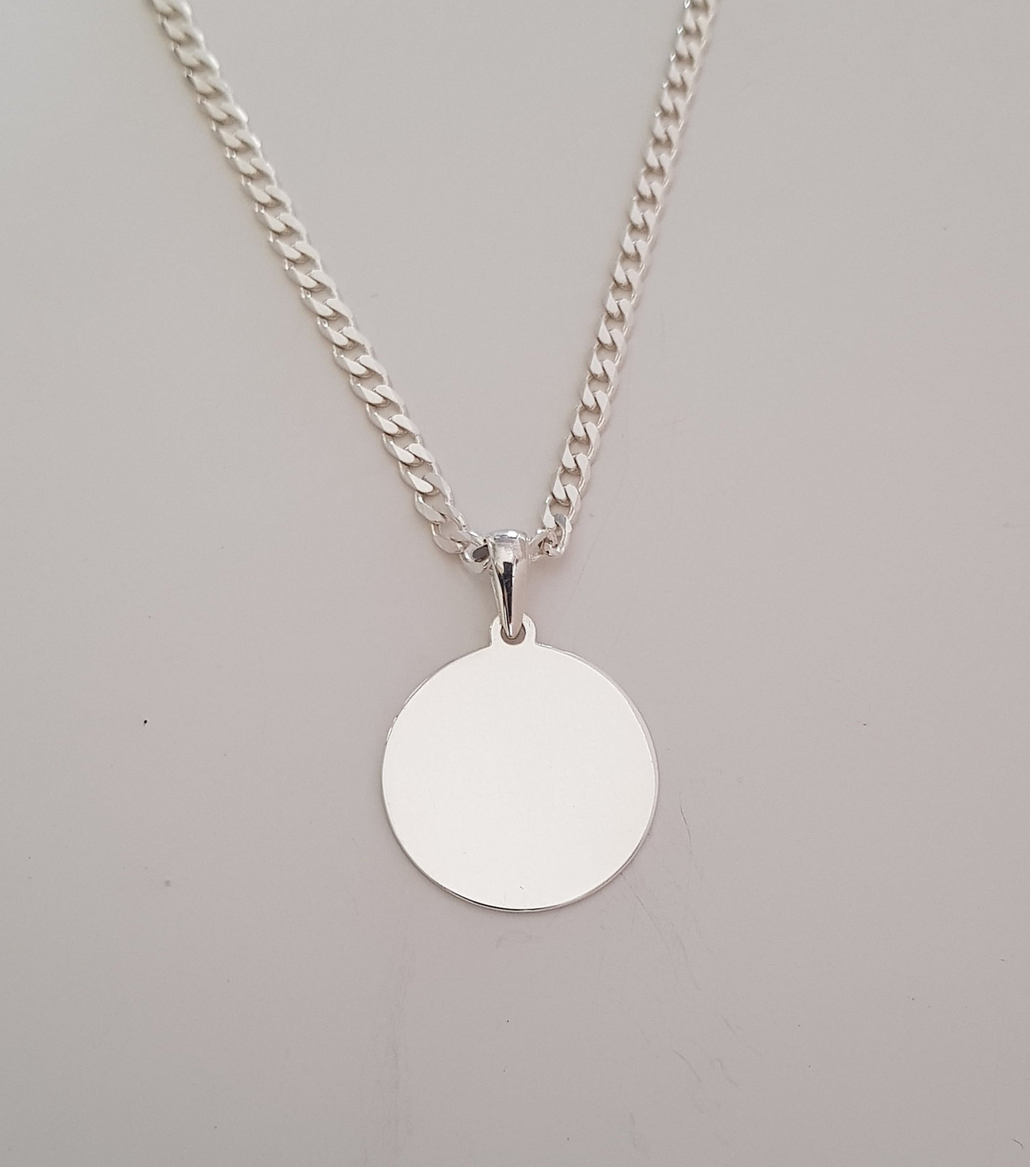 sterling silver 20mm round pendant with chain incl engraving